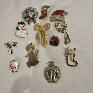 Festive Holiday Brooch Set